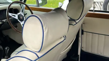 Cream leather interior with blue pipping