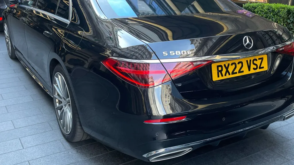 Rear view of Black Mercedes shwoing the S580e badge
