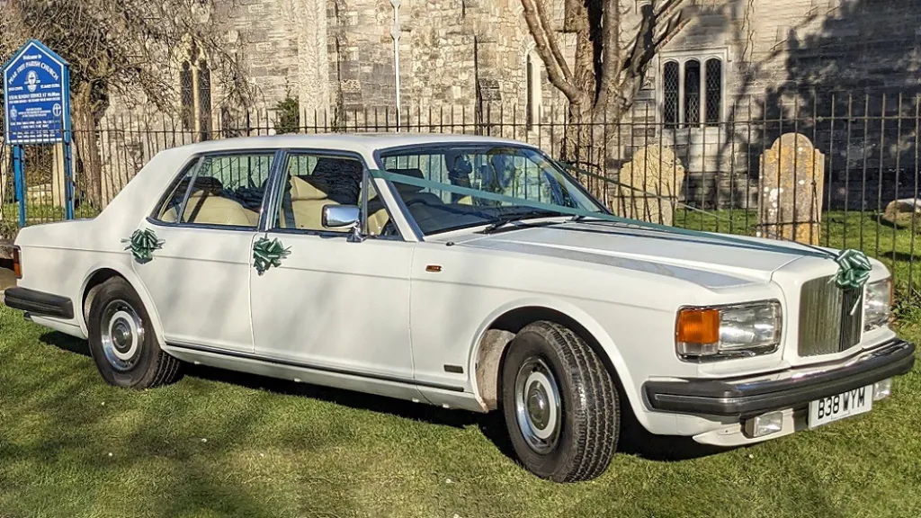 Right side view of White BEntley Mulsanne