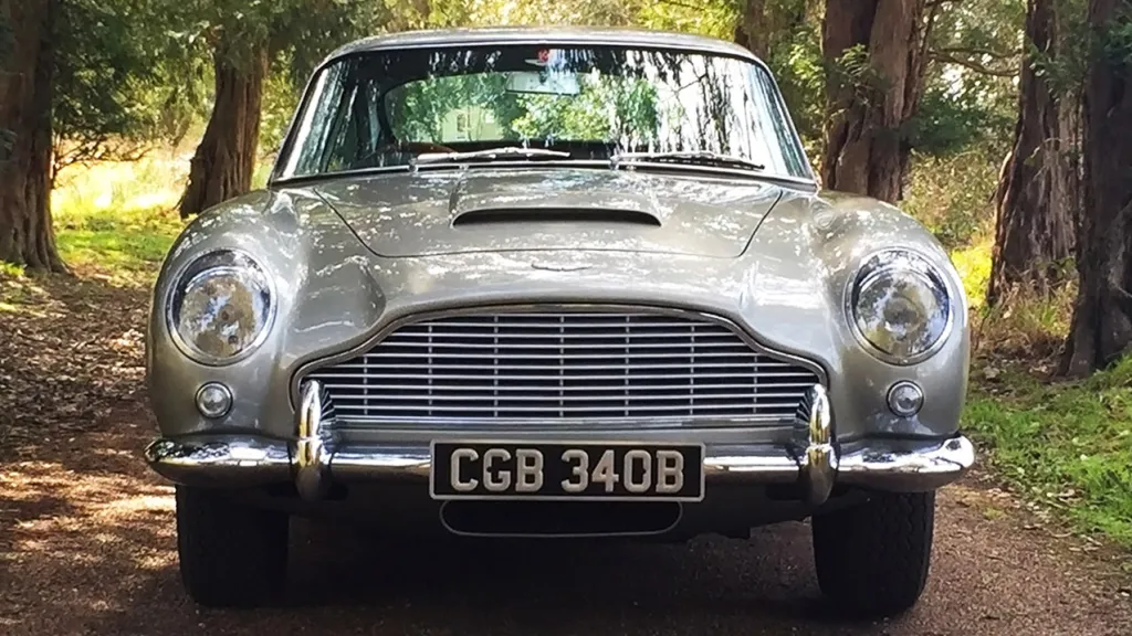 The DB5 was immaculate and Peter, the driver was excellent. Cannot fault the service.