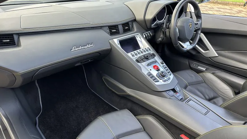 Lamborghini Aventador dashboard