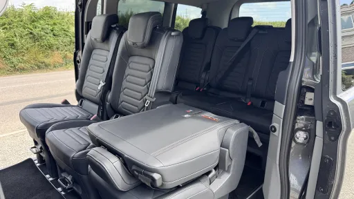 Rear interior Ford Tourneo