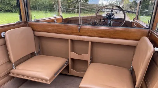 rear cabin two casual seats oepn