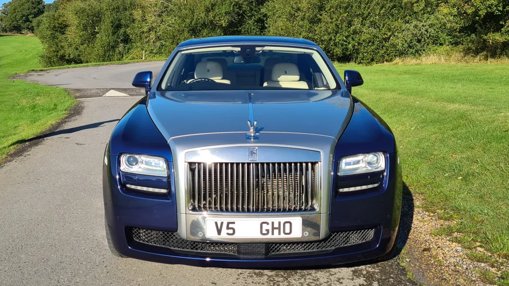 Absolutely Brilliant.Our driver, Paul, and the car were amazing. Communication before the day was easy and put my mind at ease that the day would run smoothly. On the day, I couldn't have asked for anymore and we had a great chat whilst heading to the venue post our wedding ceremony. I would highly recommend to anyone thinking of using their services.