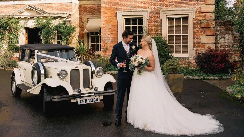 Excellent. Paul arrived in plenty of time. Courteous, extremely helpful. Made the day very special. Thank you so much Paul.Kind regards, Patricia White (Brides mother)