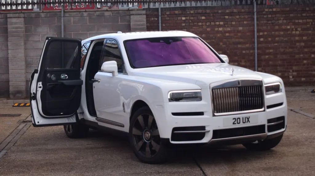 Driver phoned before hand to confirm timing and arrived promptly. Driver was super helpful and went above and beyond to help us at the venue and get our photography shots also. Car was in great condition and excellent communication throughout. Will definitely use this service again for ALL weddings and events in the future.