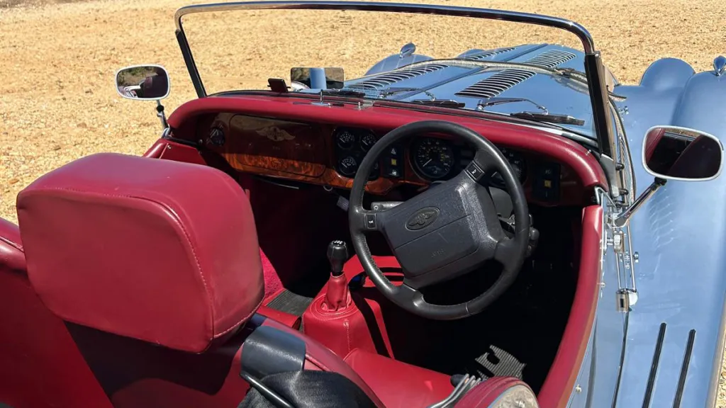 Morgan 4-wheeler interior dashboard in Burgundy leather