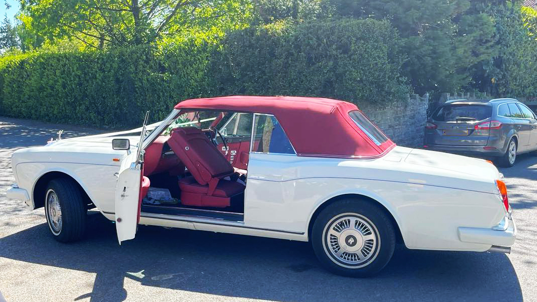 Left side view Convertible Corniche with door open