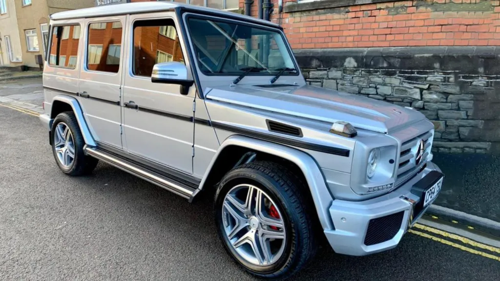 Absolutely fabulous. Car was immaculate and driver was lovely and couldn't have been more helpful. Would thoroughly recommend.