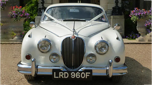 The service was excellent from start to finish &mdash; very polite, extremely punctual, and the car itself was absolutely beautiful. It contributed greatly to making the day feel special and relaxed.Thank you again for such a professional and reliable service.
