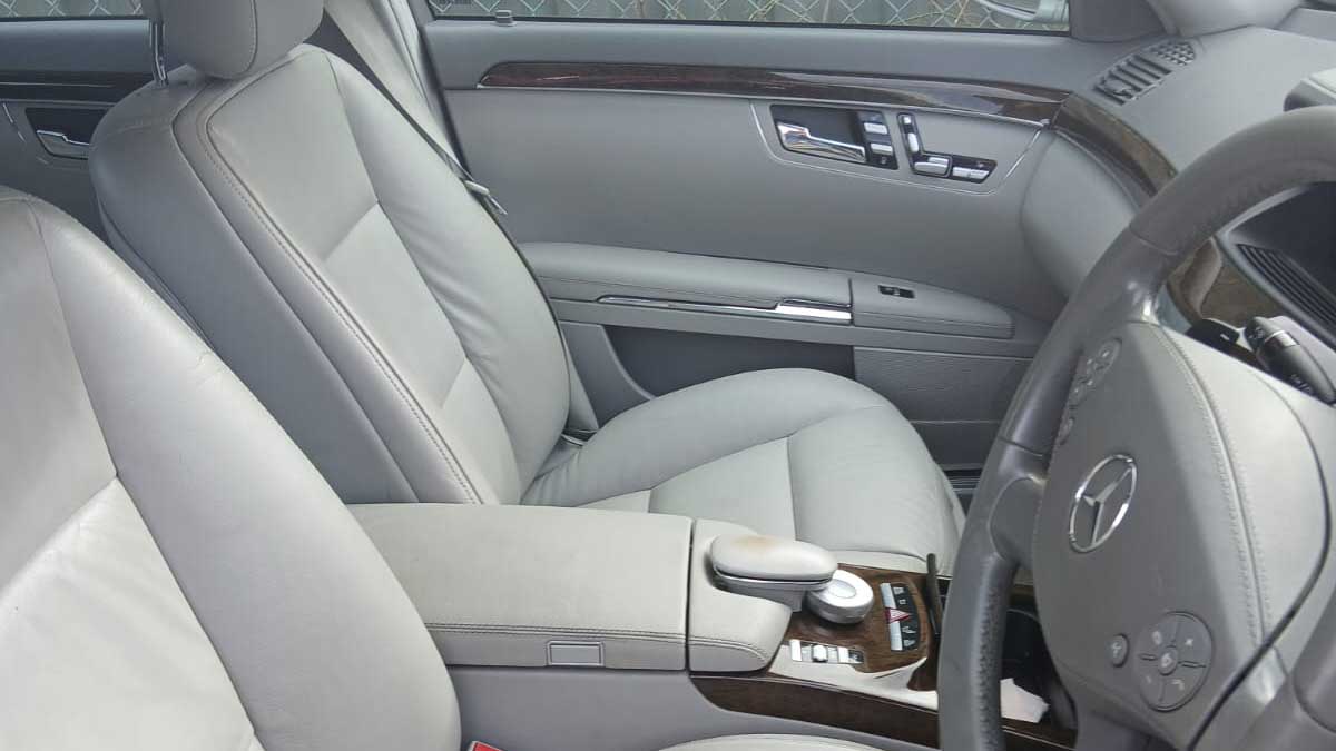 front interior seats inside Mercedes S-class