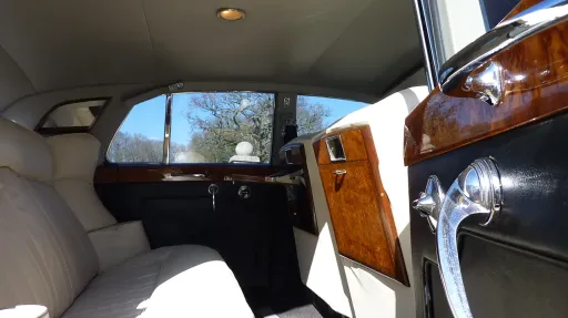 cream leather interior Rolls-Royce Silver Cloud I