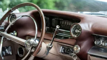 Cadillac Sedan de Ville