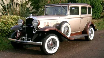 Oldsmobile V8 Sedan