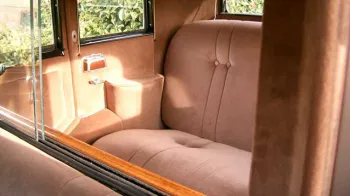 Oldsmobile V8 Sedan