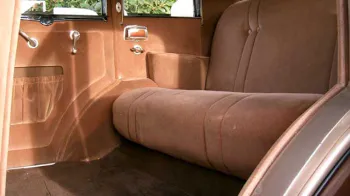 Oldsmobile V8 Sedan