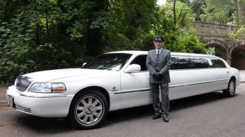 Lincoln USA 30ft 'Krystal' Limousine