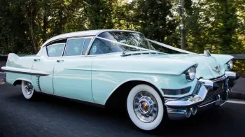Cadillac Sedan de Ville
