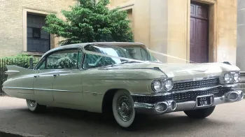 Cadillac Sedan de Ville