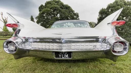 Cadillac Sedan de Ville