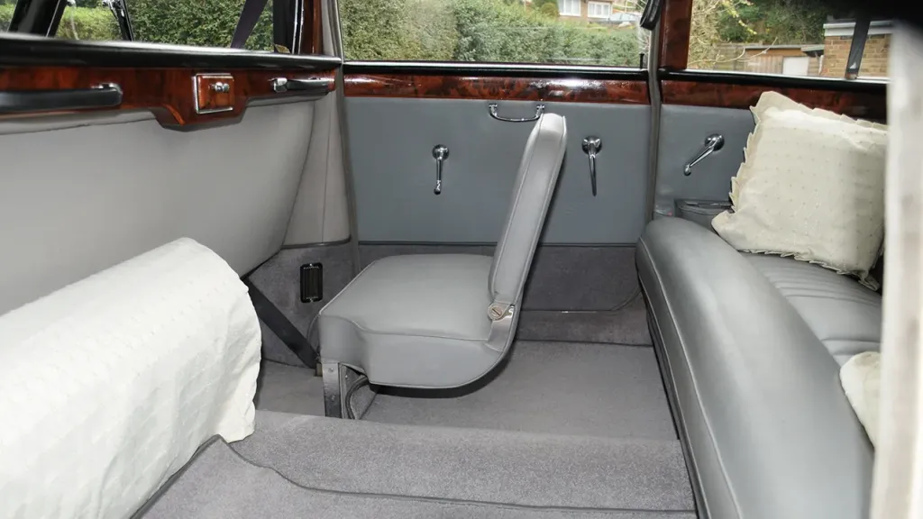 Daimler DS420 Limousine