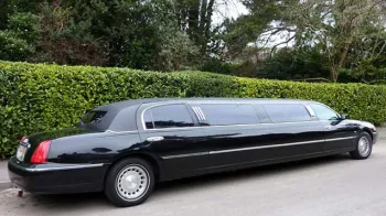 Lincoln USA 30ft Stretched Limousine