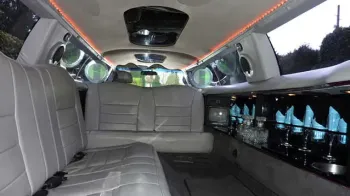 Lincoln USA 30ft Stretched Limousine