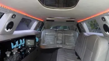 Lincoln USA 30ft Stretched Limousine