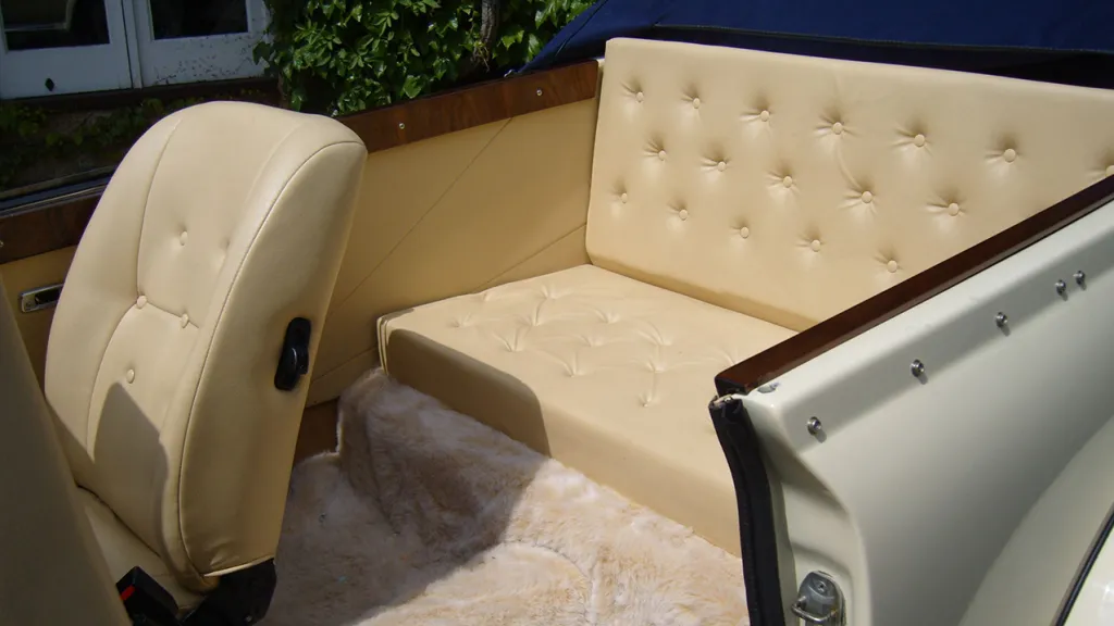 Beauford Convertible