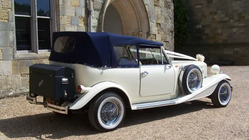 Beauford Convertible