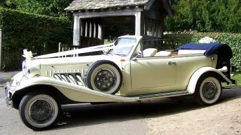 Beauford Convertible
