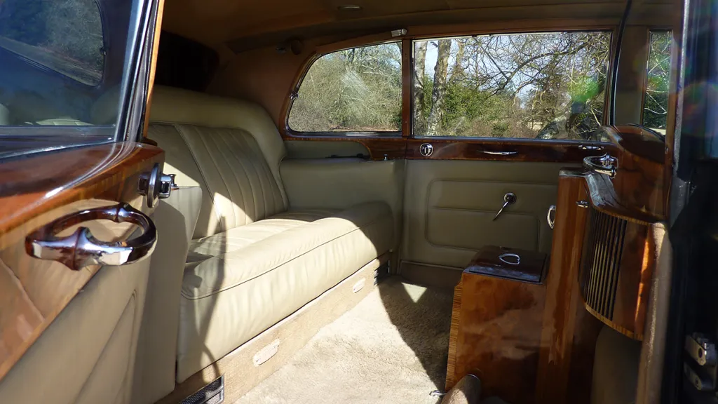 Rolls-Royce Phantom V Limousine