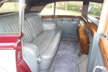 Rolls-Royce Silver Wraith