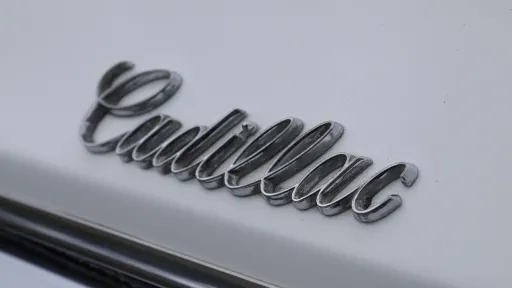 Cadillac Sedan De Ville