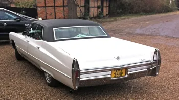 Cadillac Sedan De Ville