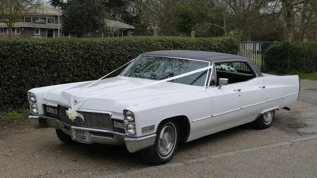 Cadillac Sedan De Ville
