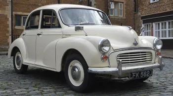 Morris Minor Saloon