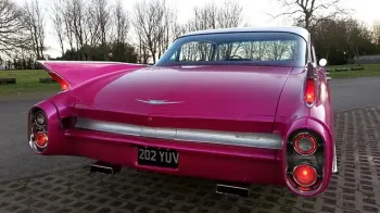 Cadillac Sedan de Ville