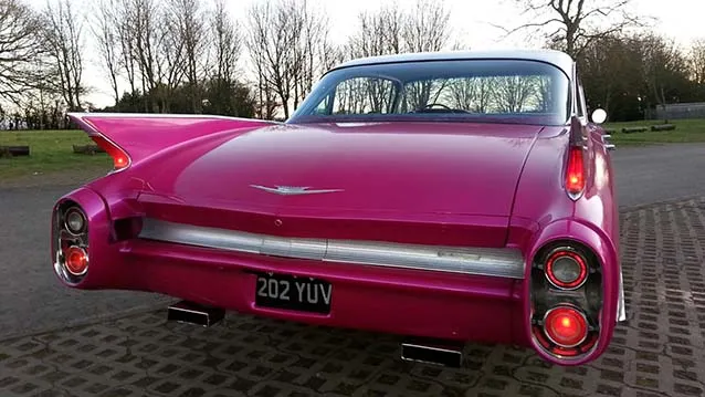 Cadillac Sedan de Ville