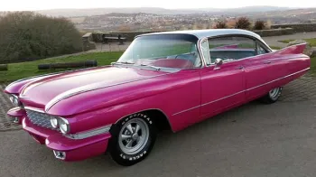 Cadillac Sedan de Ville