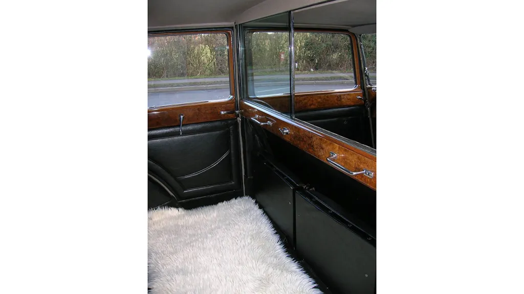 Rolls-Royce 25/30 Limousine