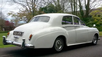 Right rear view of White Rolls-Royce Silver Cloud I