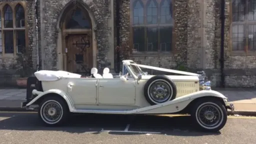 Beauford Convertible