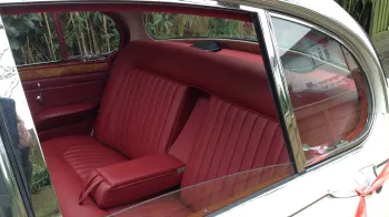 Daimler 250 V8