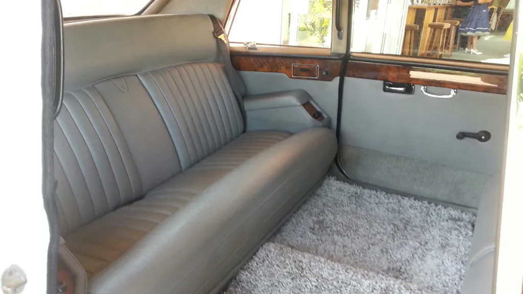 Daimler DS420 Limousine