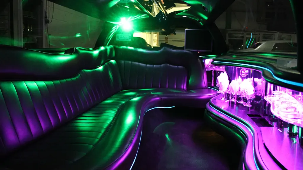 Lincoln 30ft USA Stretched Limousine