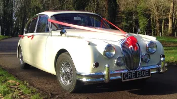 Daimler 250 V8