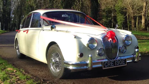 Daimler 250 V8