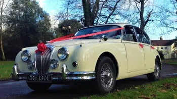 Daimler 250 V8