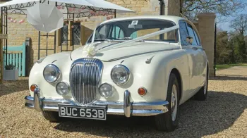 Daimler 250 V8